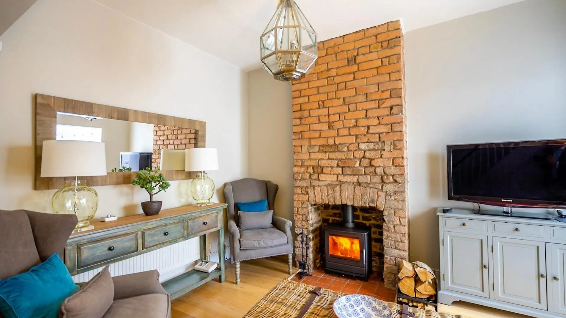 22 North Parade location